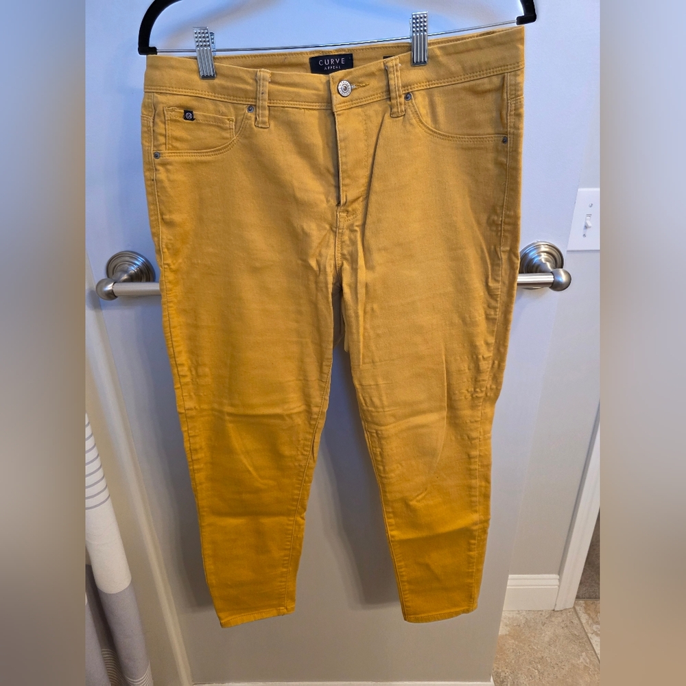 Women's Skinny Jeans - Mustard